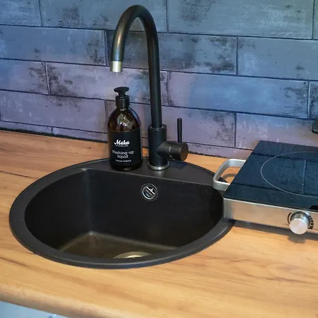 Cozy With Self Check-in & Free Parking 公寓 *