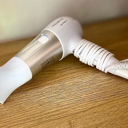 Cozy With Self Check-in & Free Parking 公寓 *