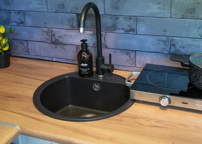 Cozy With Self Check-in & Free Parking 公寓 *